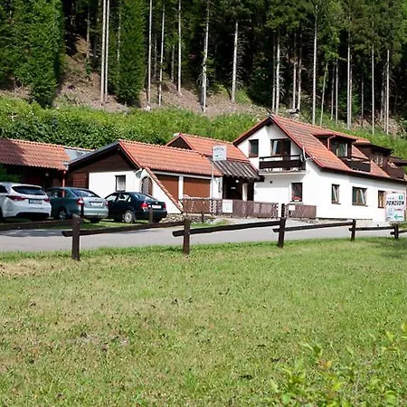 Macocha Penzion 3*